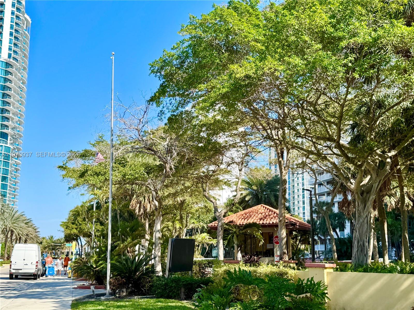 image Winston Towers 60041