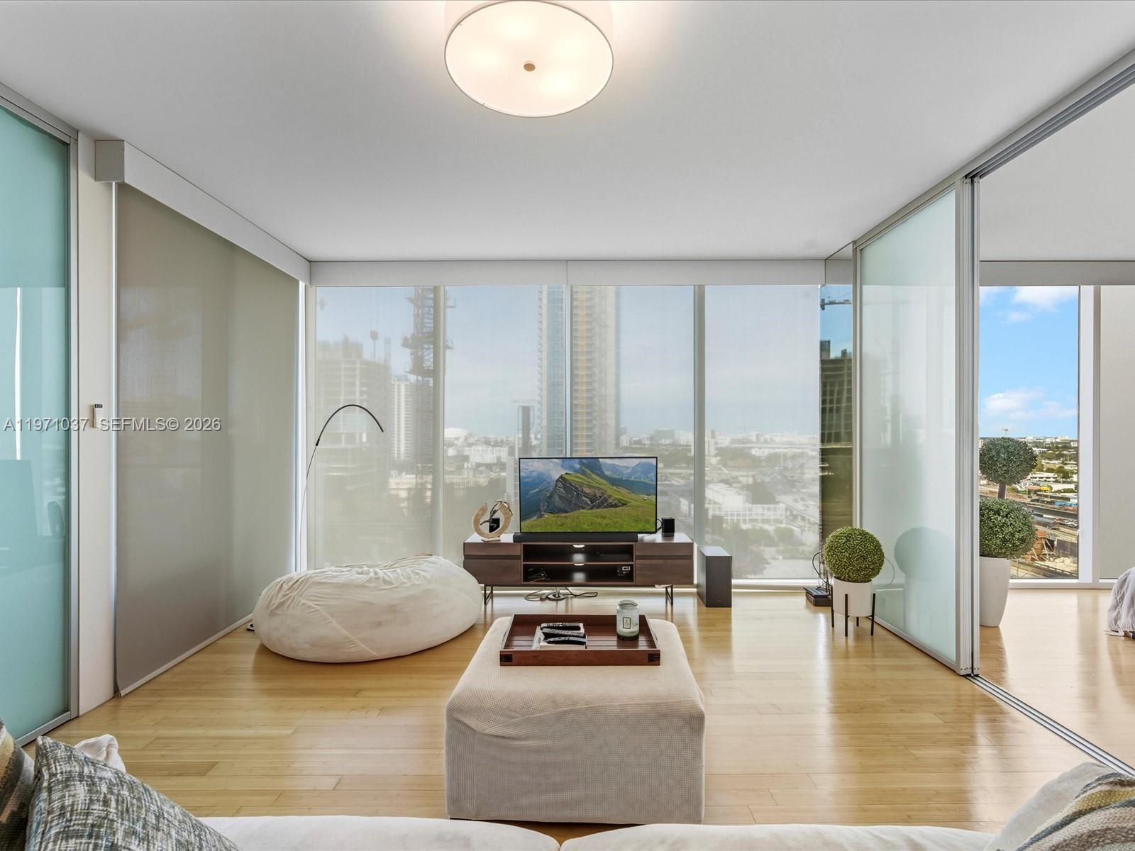 1040 Biscayne Blvd #1107 Miami, FL 33132