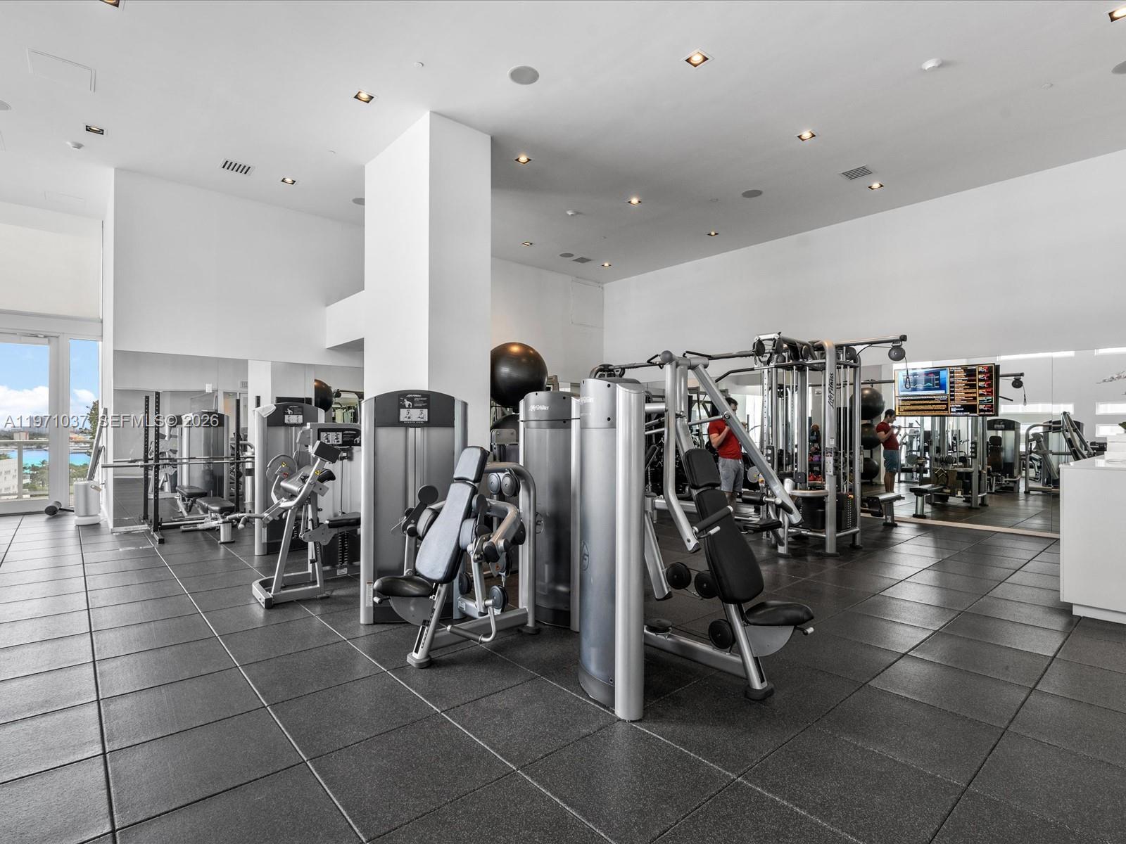 1040 Biscayne Blvd #1107 Miami, FL 33132