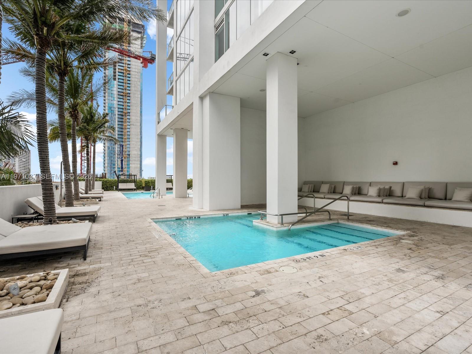 1040 Biscayne Blvd #1107 Miami, FL 33132