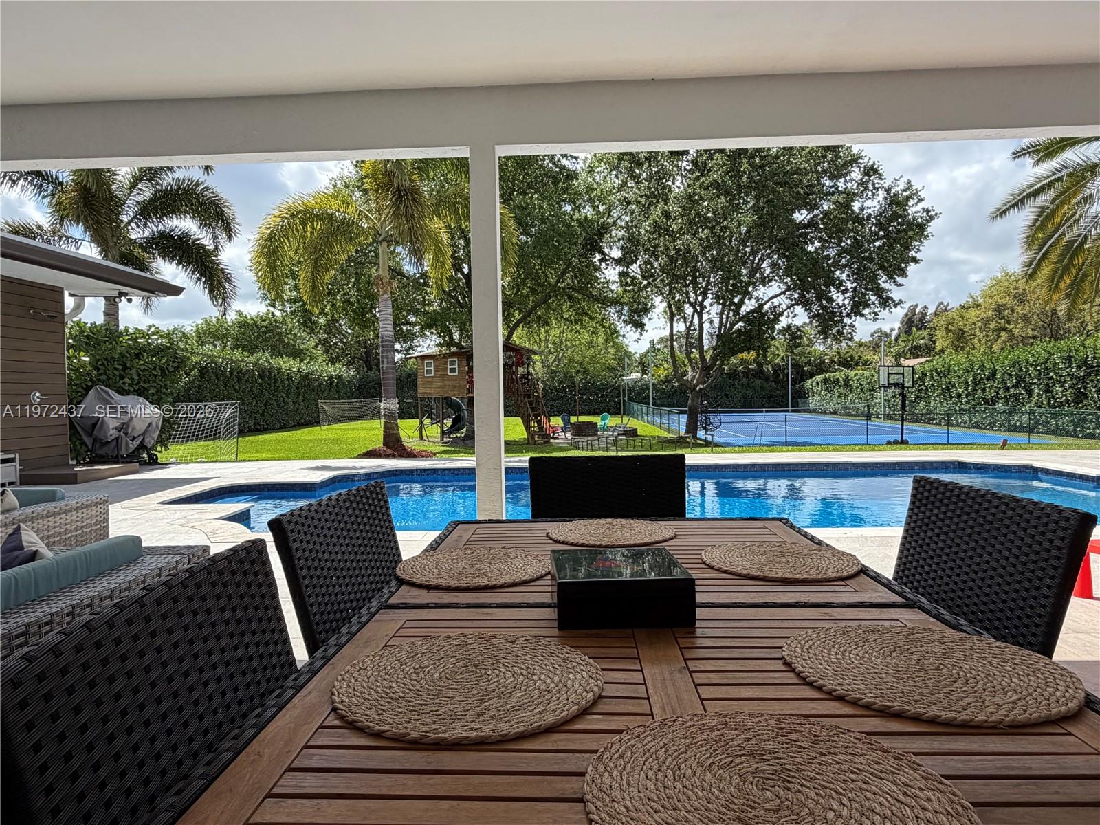 11300 NW 5th St Plantation, FL 33325