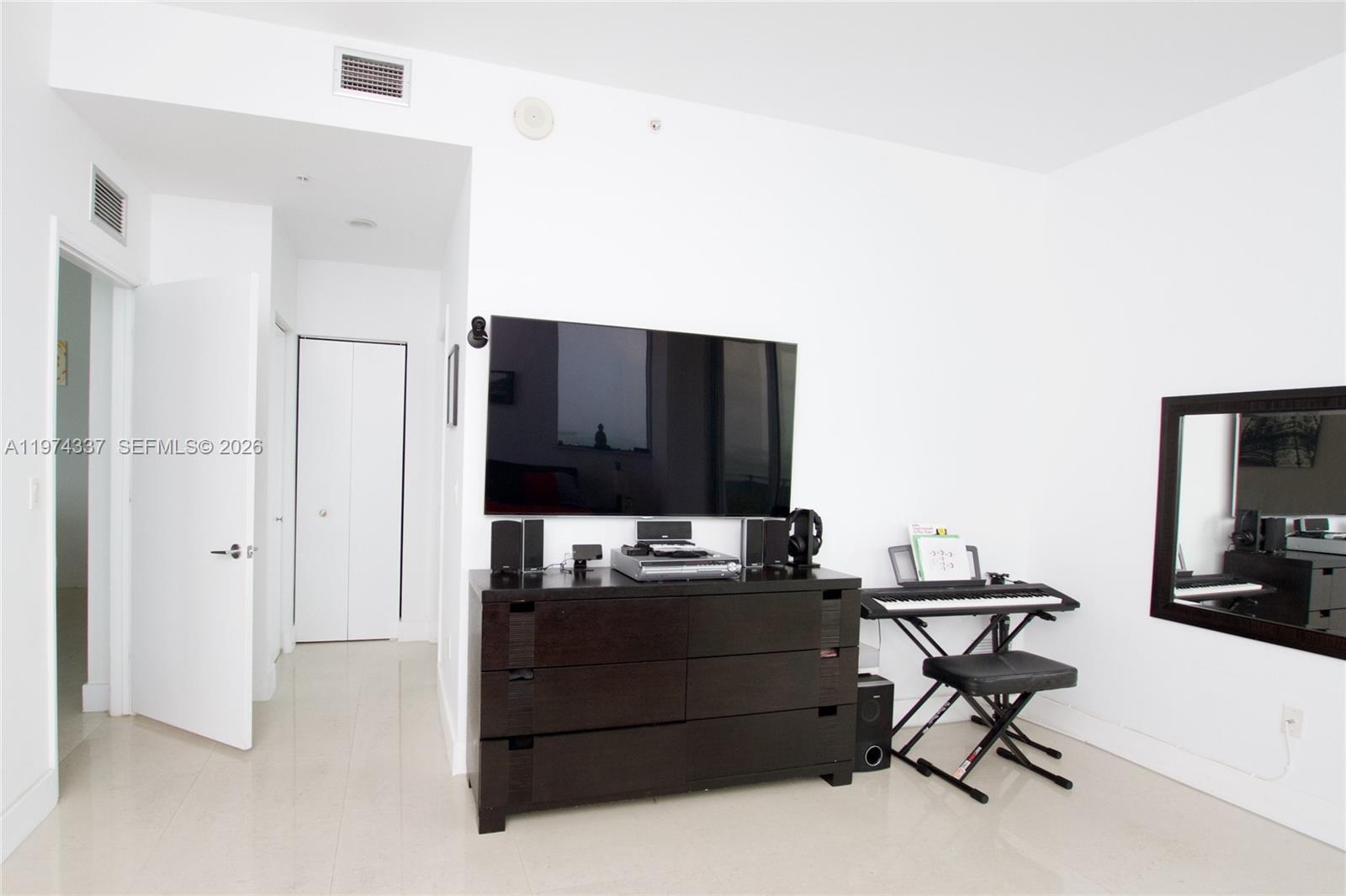 7901 Hispanola Ave #1201 North Bay Village, FL 33141