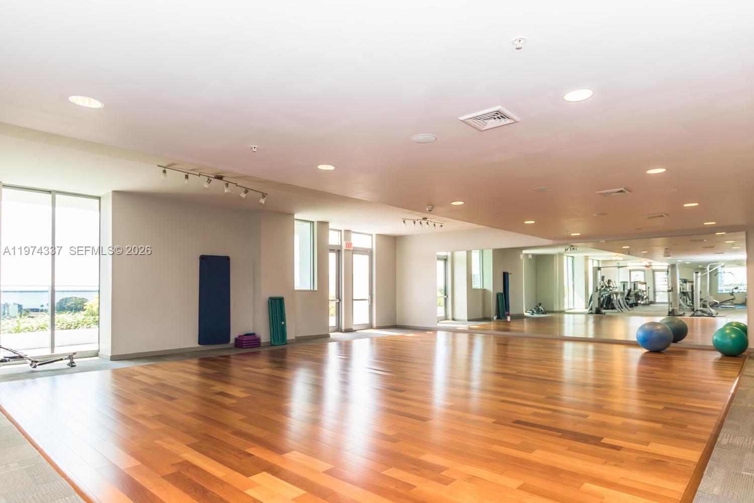 7901 Hispanola Ave #1201 North Bay Village, FL 33141