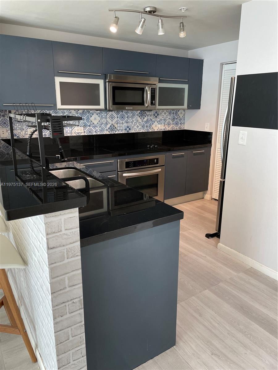 image Vizcayne South1