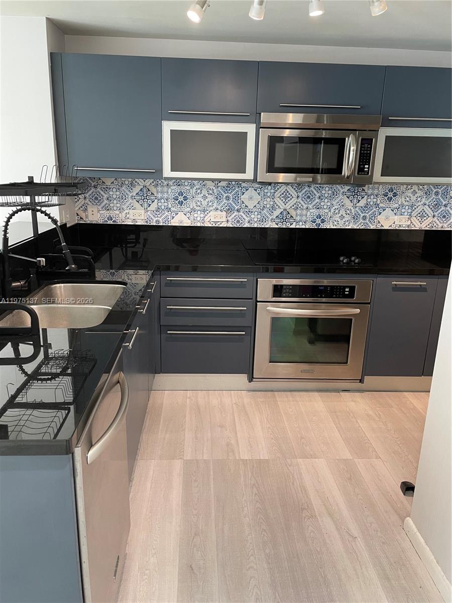 image Vizcayne South2