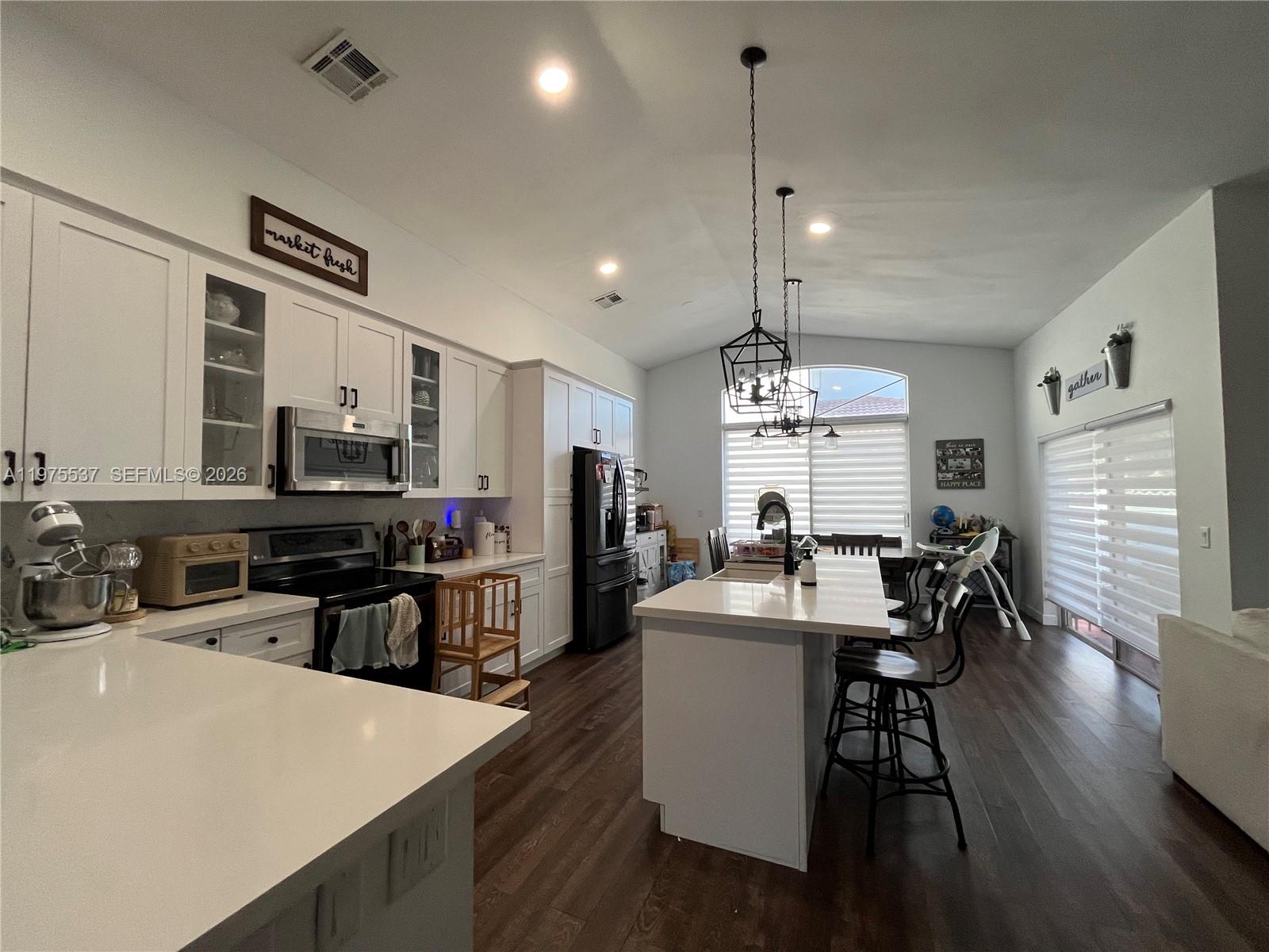 17901 NW 19th St Pembroke Pines, FL 33029