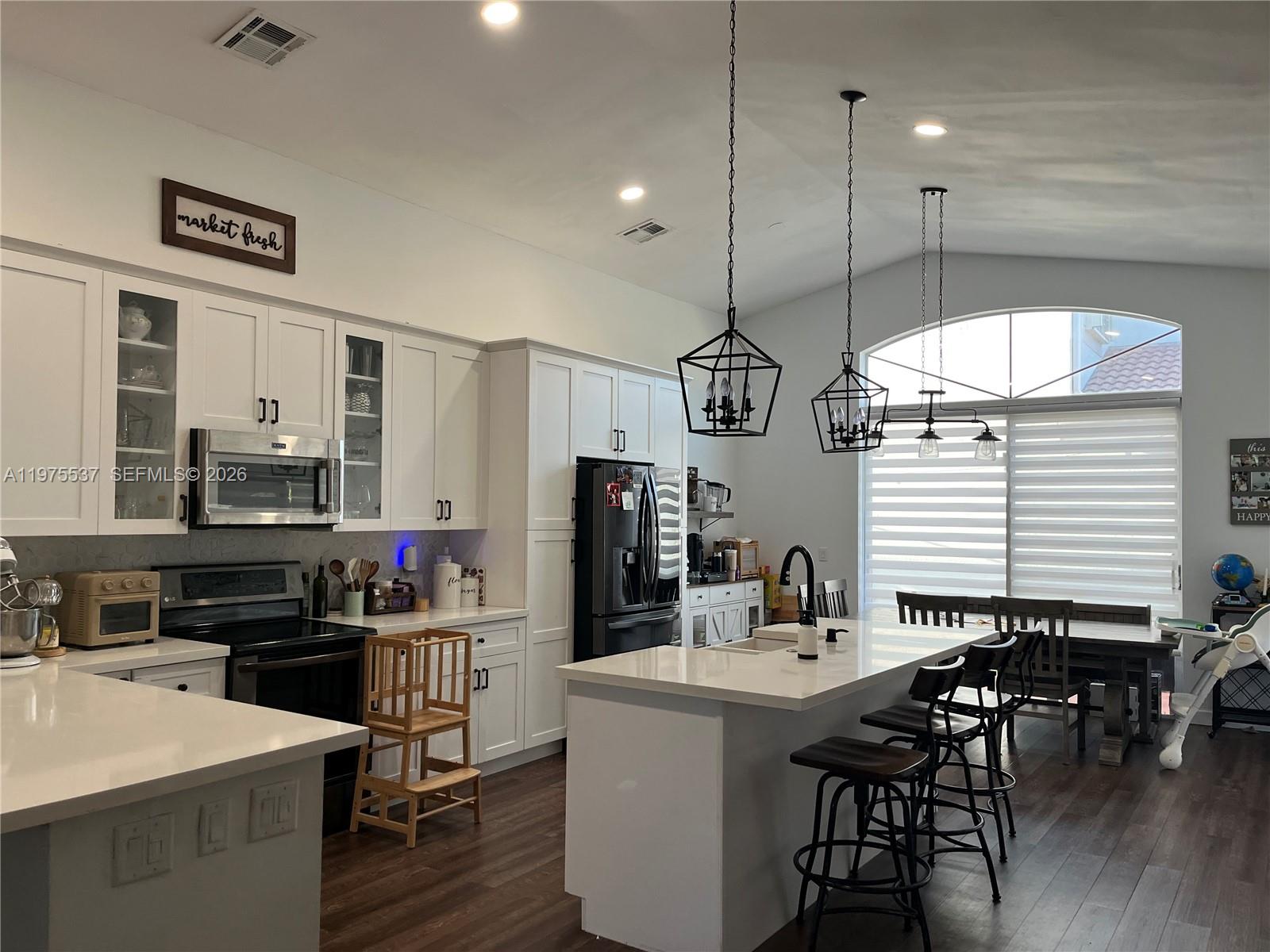 17901 NW 19th St Pembroke Pines, FL 33029