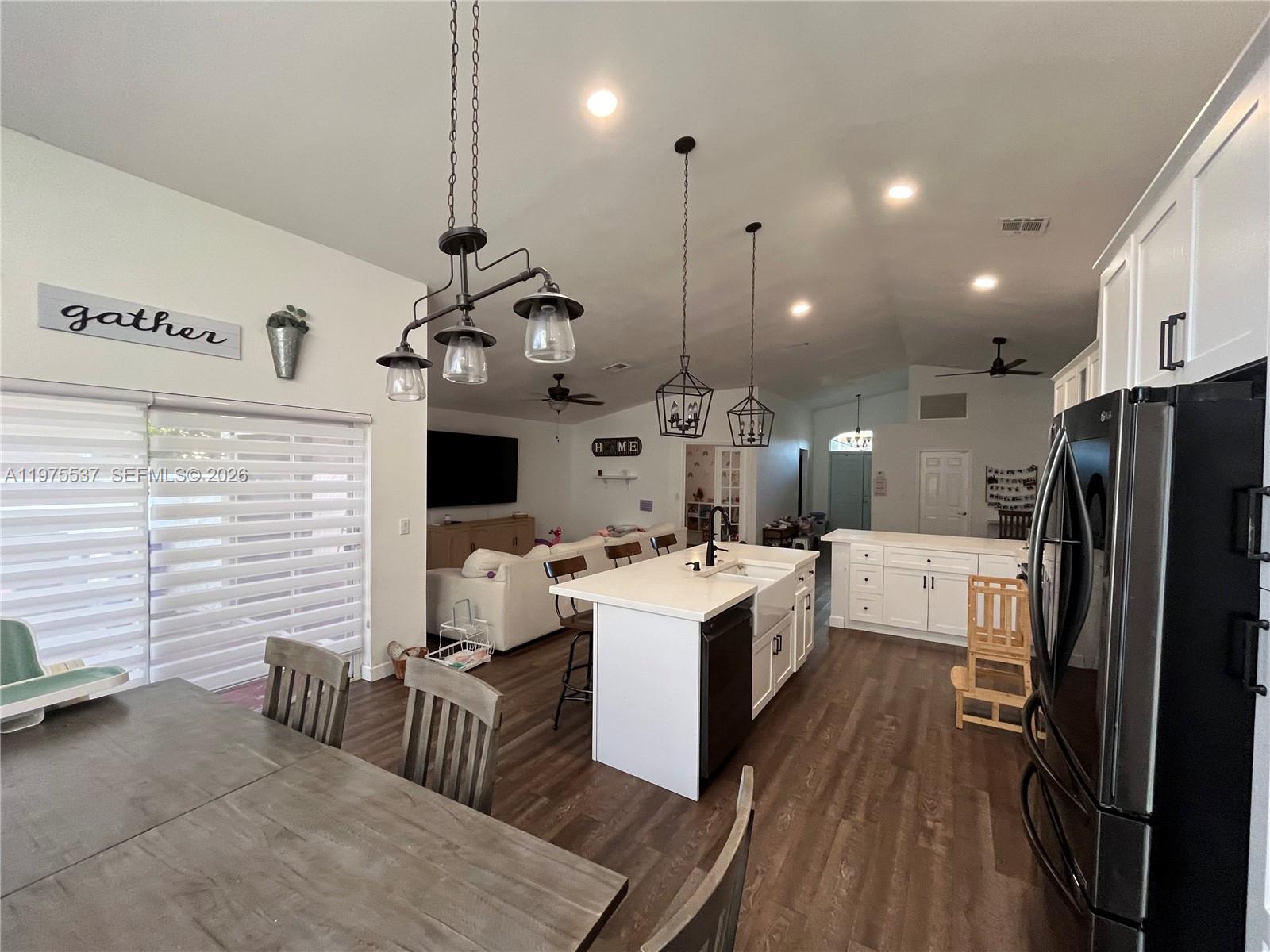 17901 NW 19th St Pembroke Pines, FL 33029