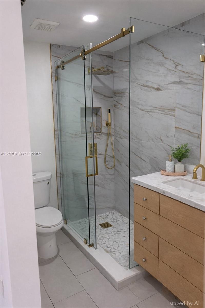 6681 SW 71st Ln #16 South Miami, FL 33143