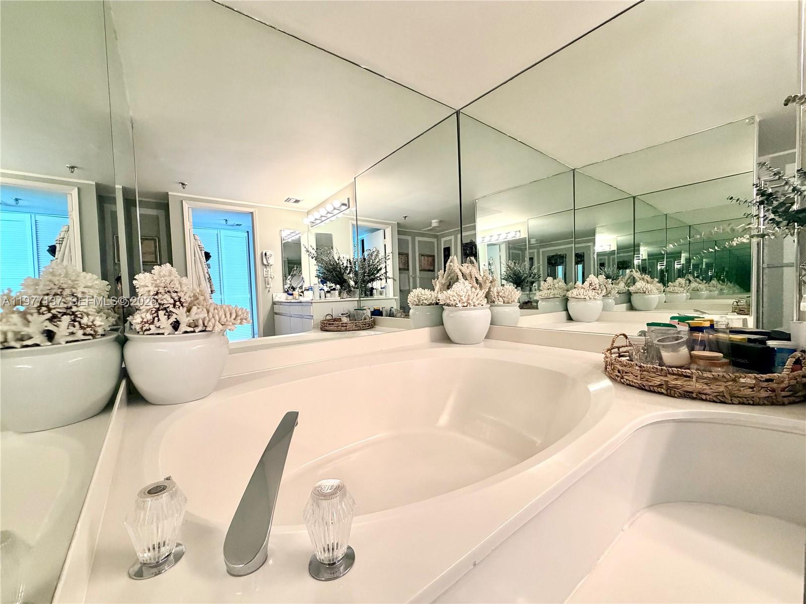 9 Island Ave #2304 Miami Beach, FL 33139