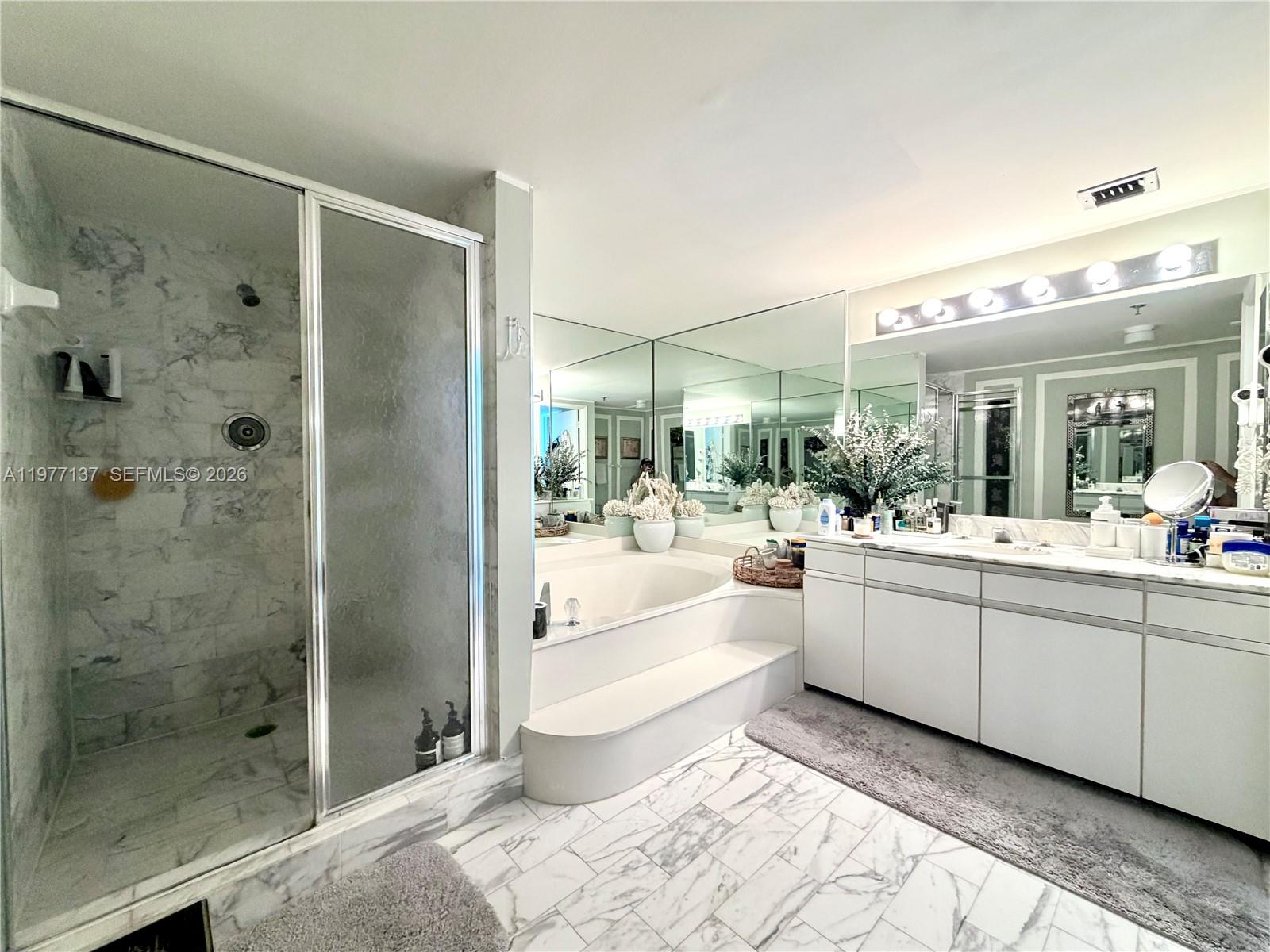 9 Island Ave #2304 Miami Beach, FL 33139