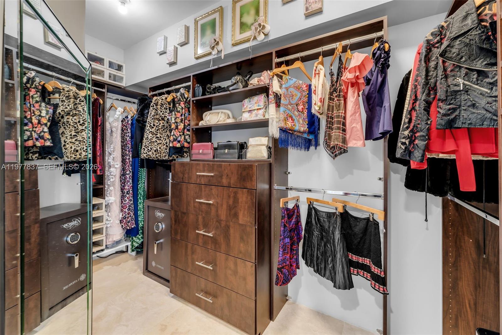 333 Las Olas Way #2505 Fort Lauderdale, FL 33301