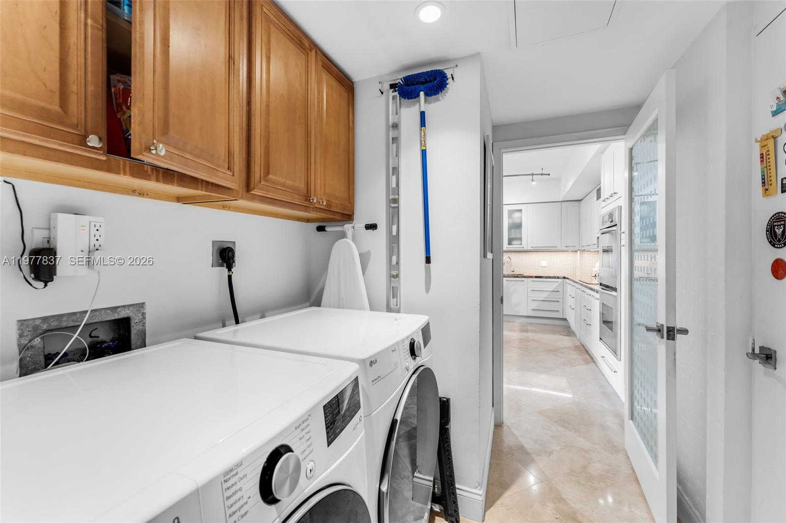 333 Las Olas Way #2505 Fort Lauderdale, FL 33301