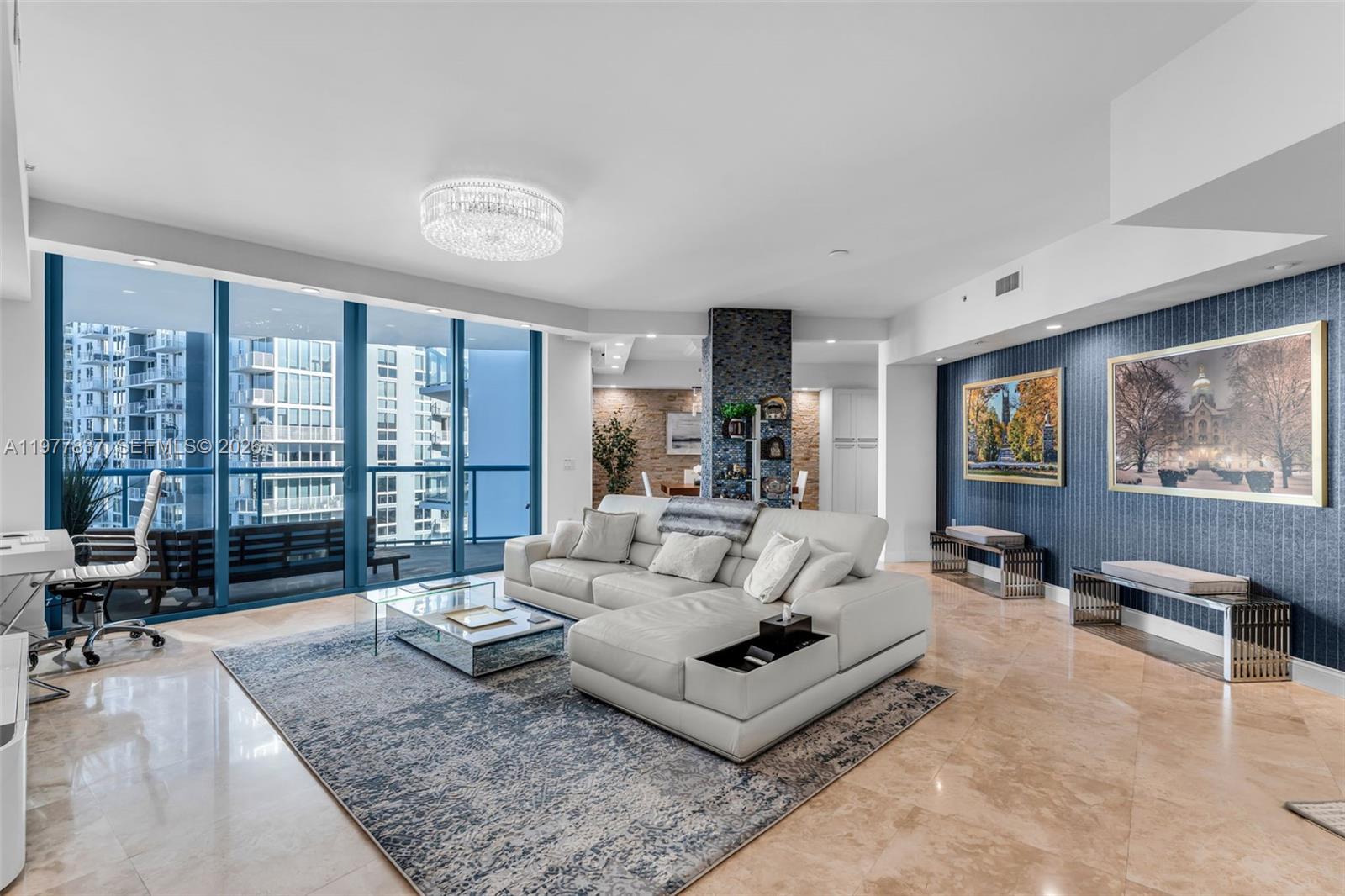 333 Las Olas Way #2505 Fort Lauderdale, FL 33301