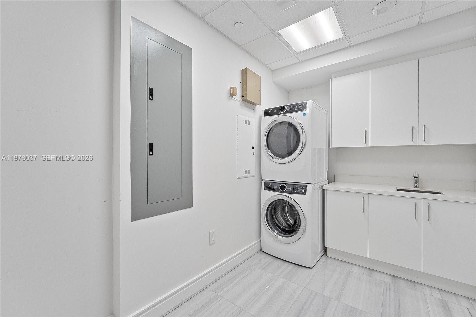 17901 Collins Ave #1506 Sunny Isles Beach, FL 33160