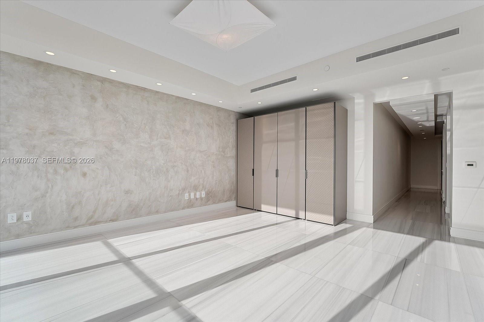 17901 Collins Ave #1506 Sunny Isles Beach, FL 33160