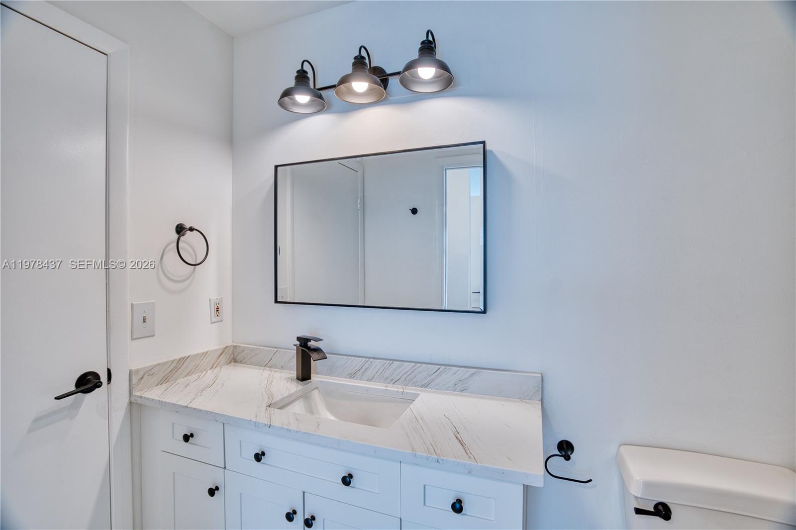 10829 NW 3rd Ct #B12L Pembroke Pines, FL 33026