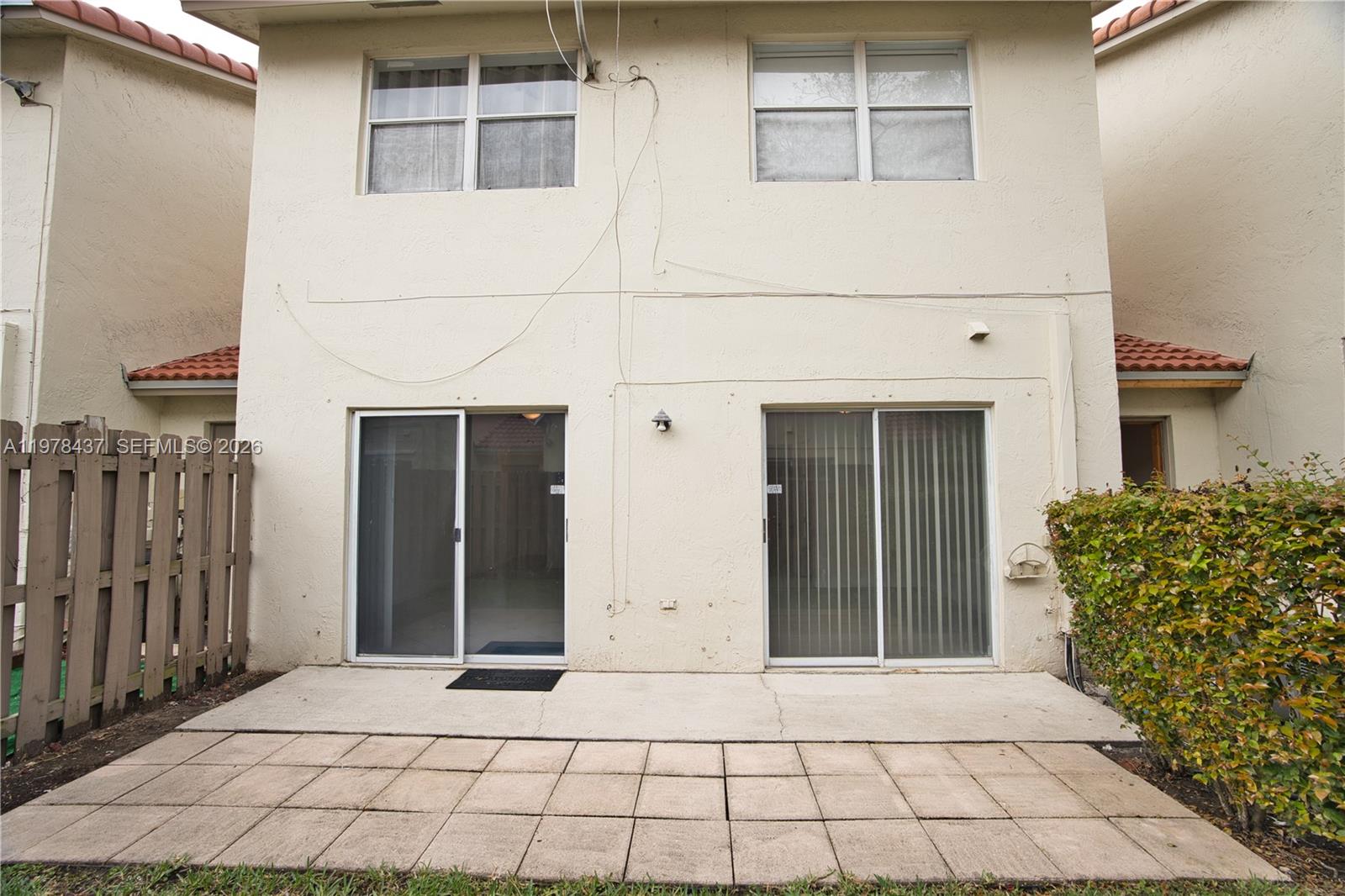 10829 NW 3rd Ct #B12L Pembroke Pines, FL 33026