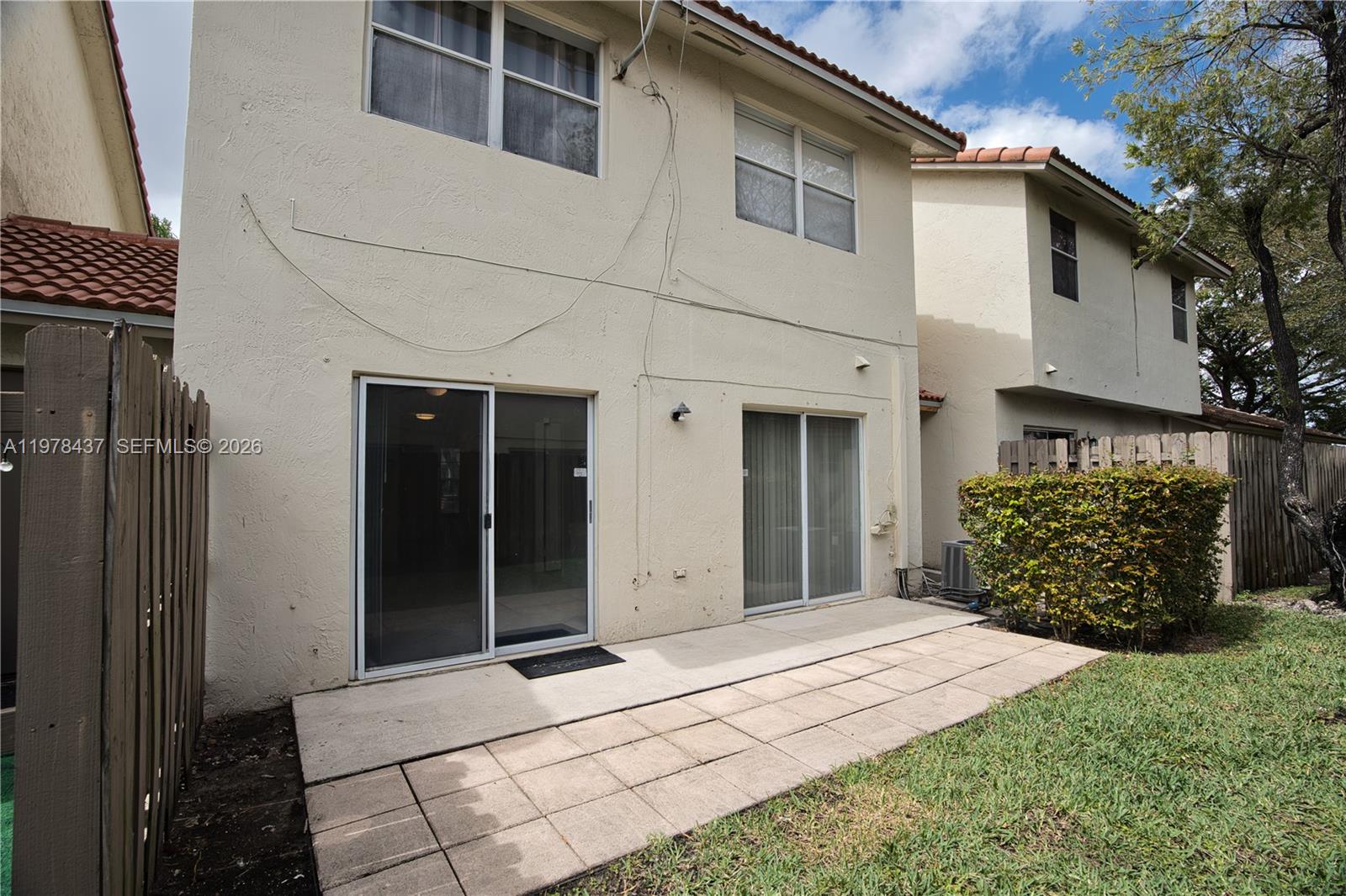 10829 NW 3rd Ct #B12L Pembroke Pines, FL 33026