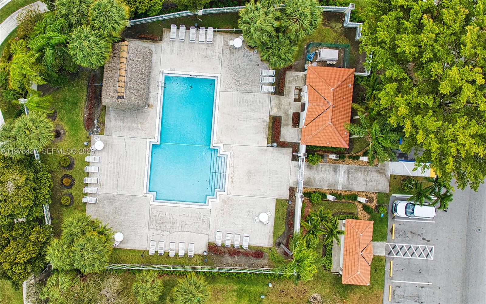 10829 NW 3rd Ct #B12L Pembroke Pines, FL 33026