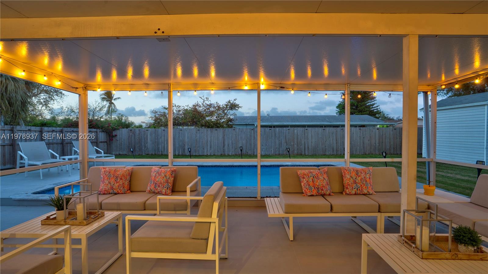 9311 Sterling Dr Cutler Bay, FL 33157