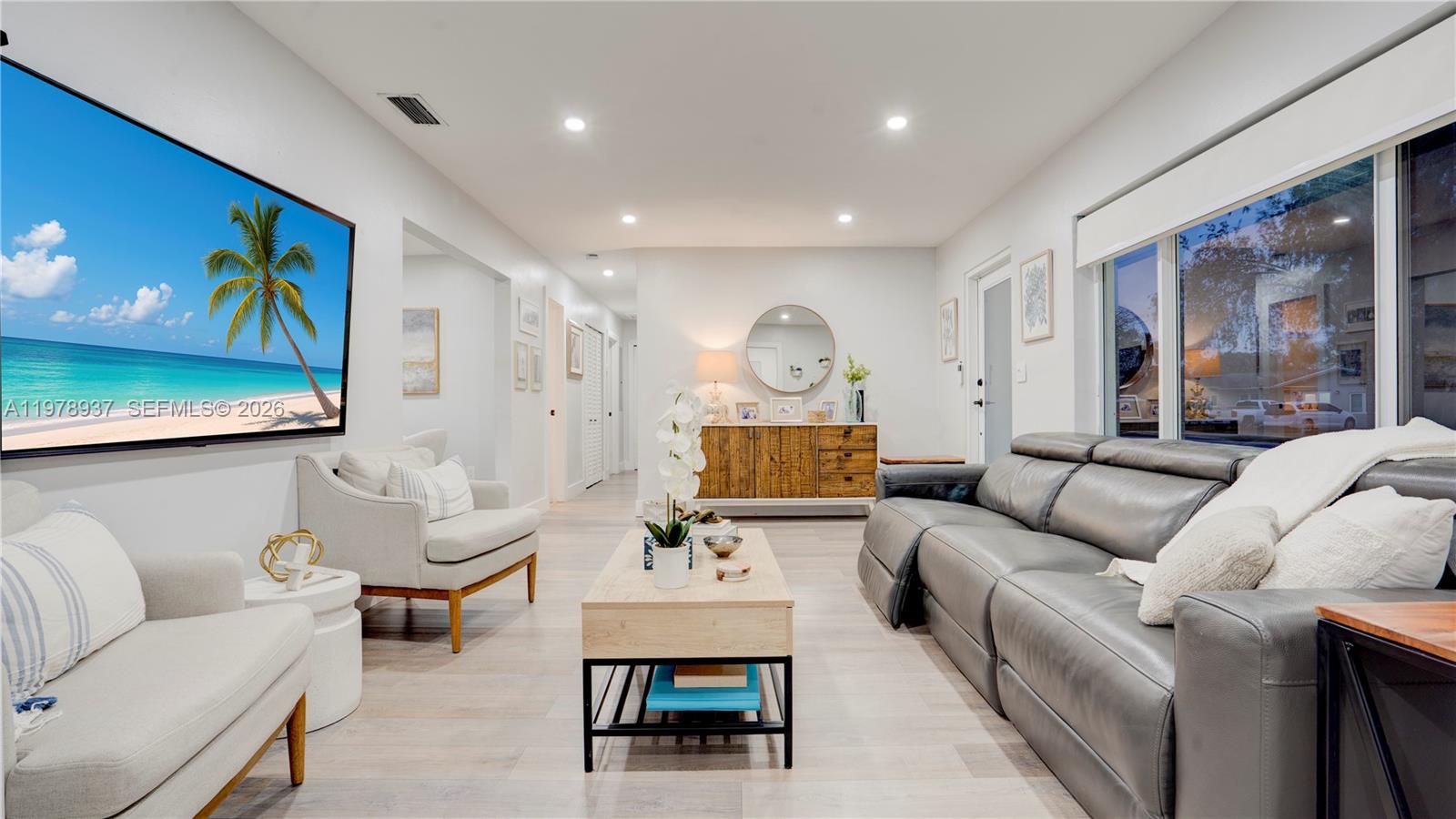 9311 Sterling Dr Cutler Bay, FL 33157