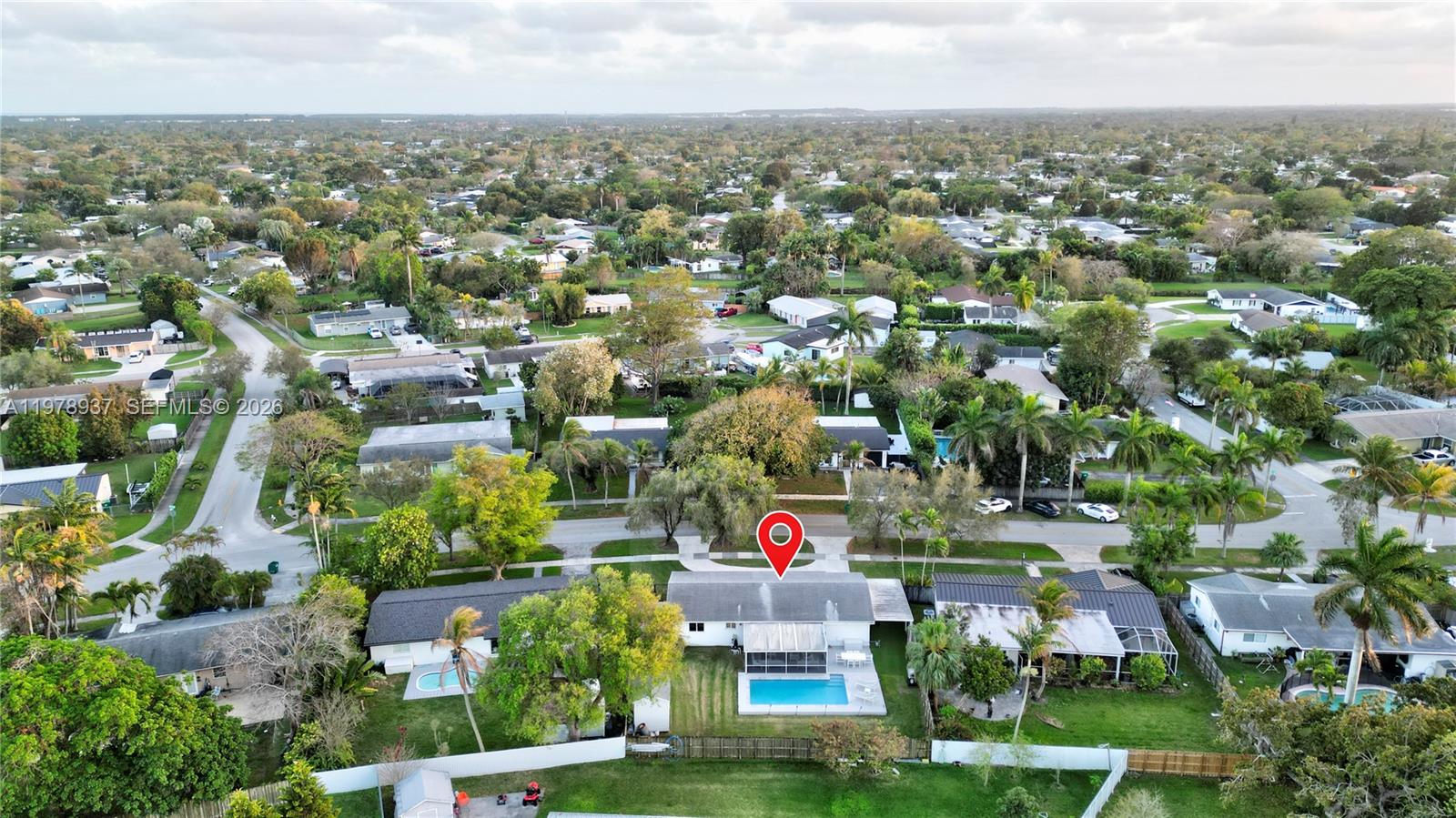 9311 Sterling Dr Cutler Bay, FL 33157