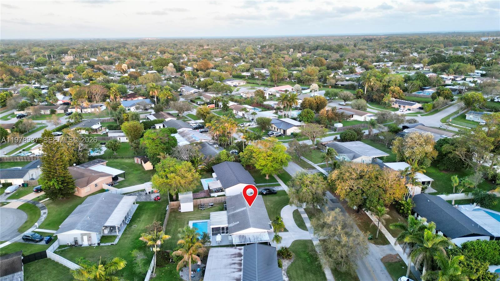 9311 Sterling Dr Cutler Bay, FL 33157