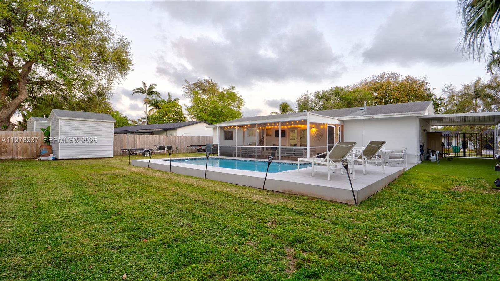 9311 Sterling Dr Cutler Bay, FL 33157