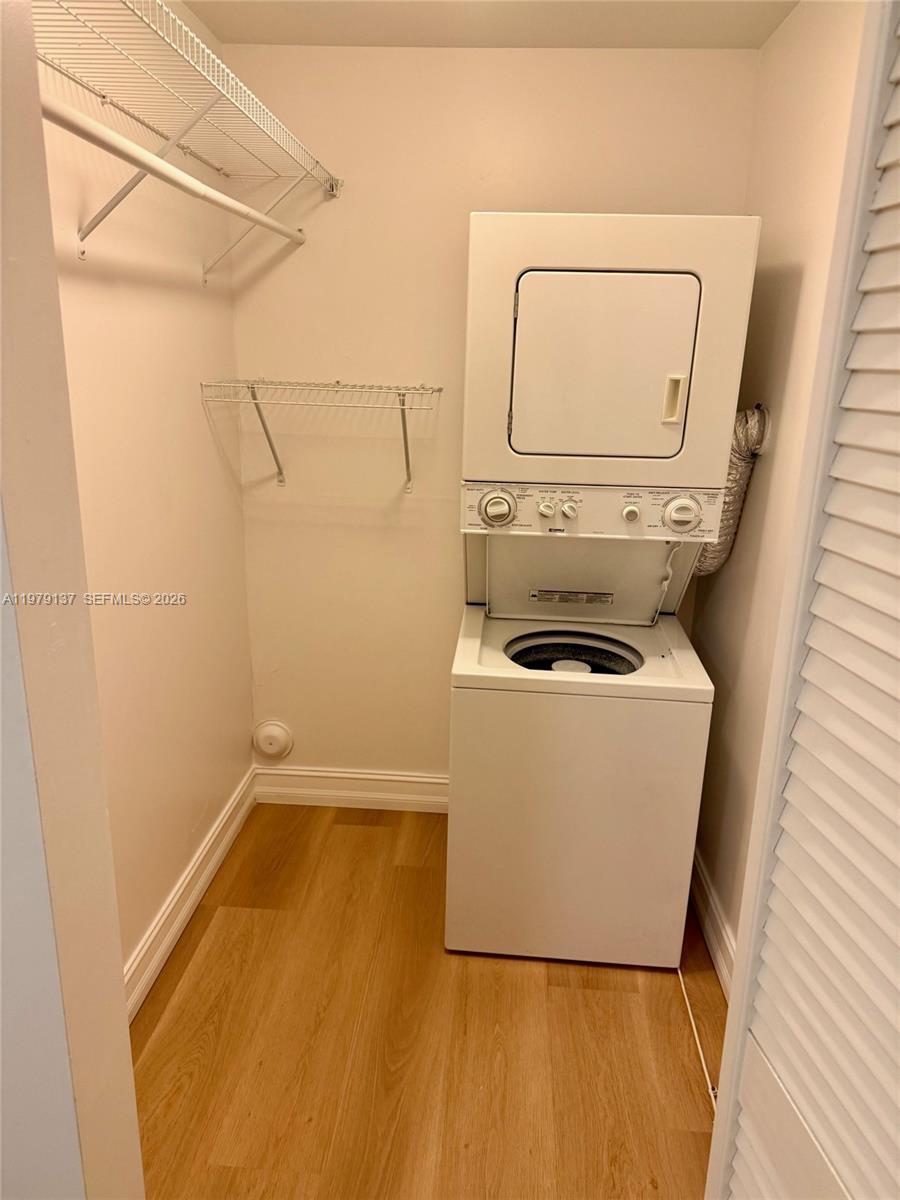 611 11th St #104 Miami Beach, FL 33139