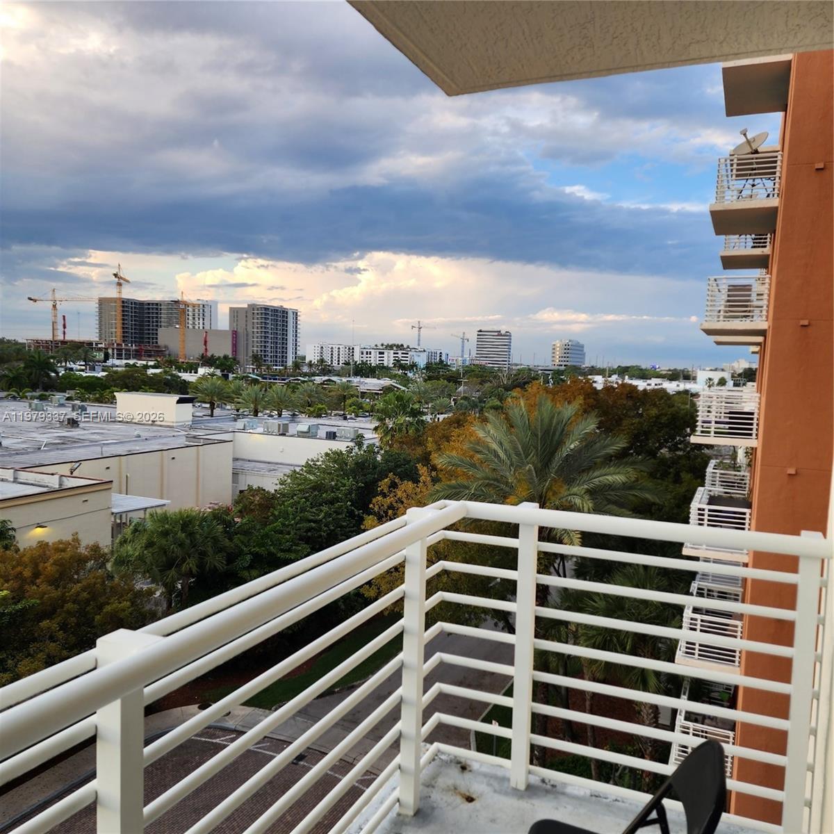 image The Venture at Aventura14