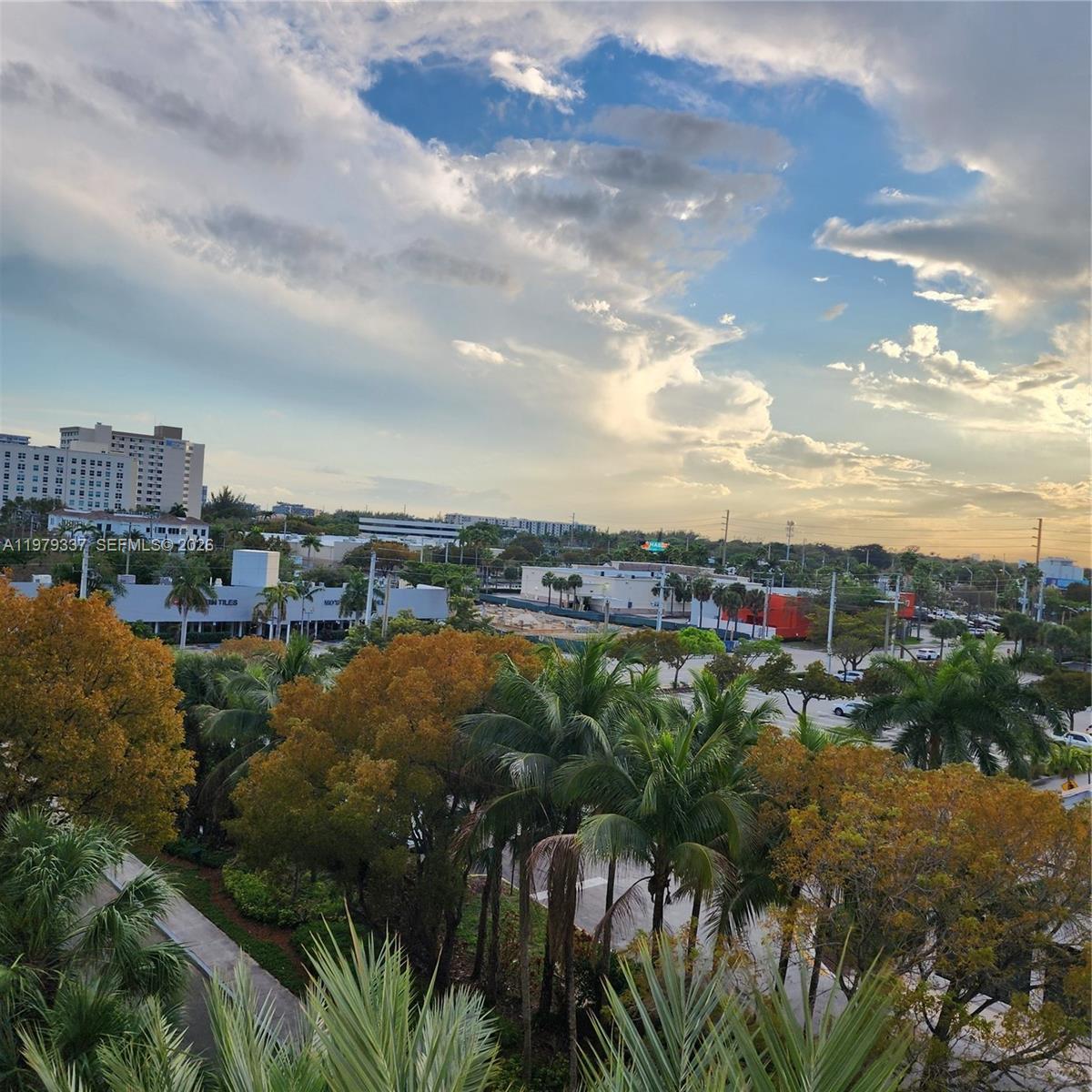 image The Venture at Aventura16