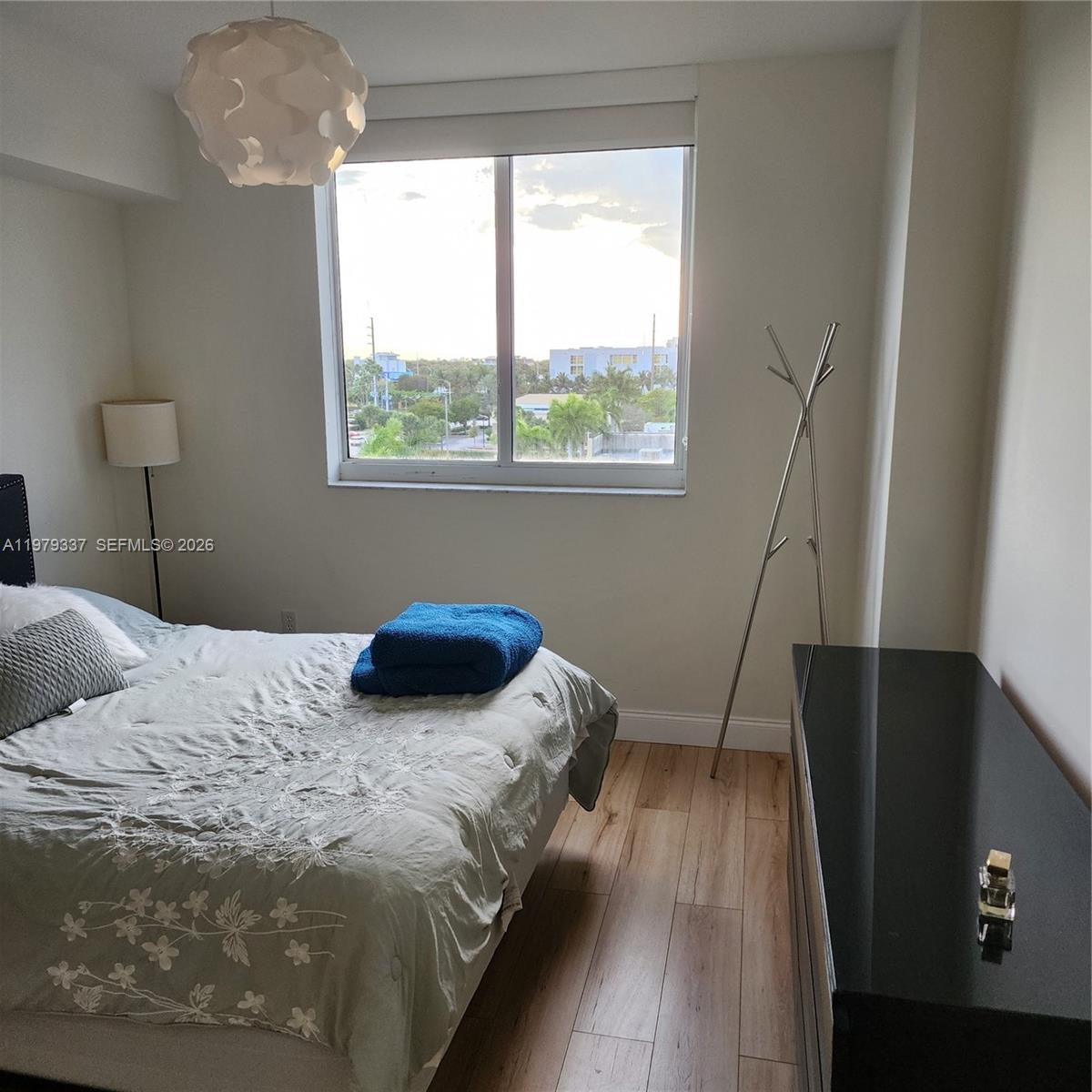 image The Venture at Aventura5