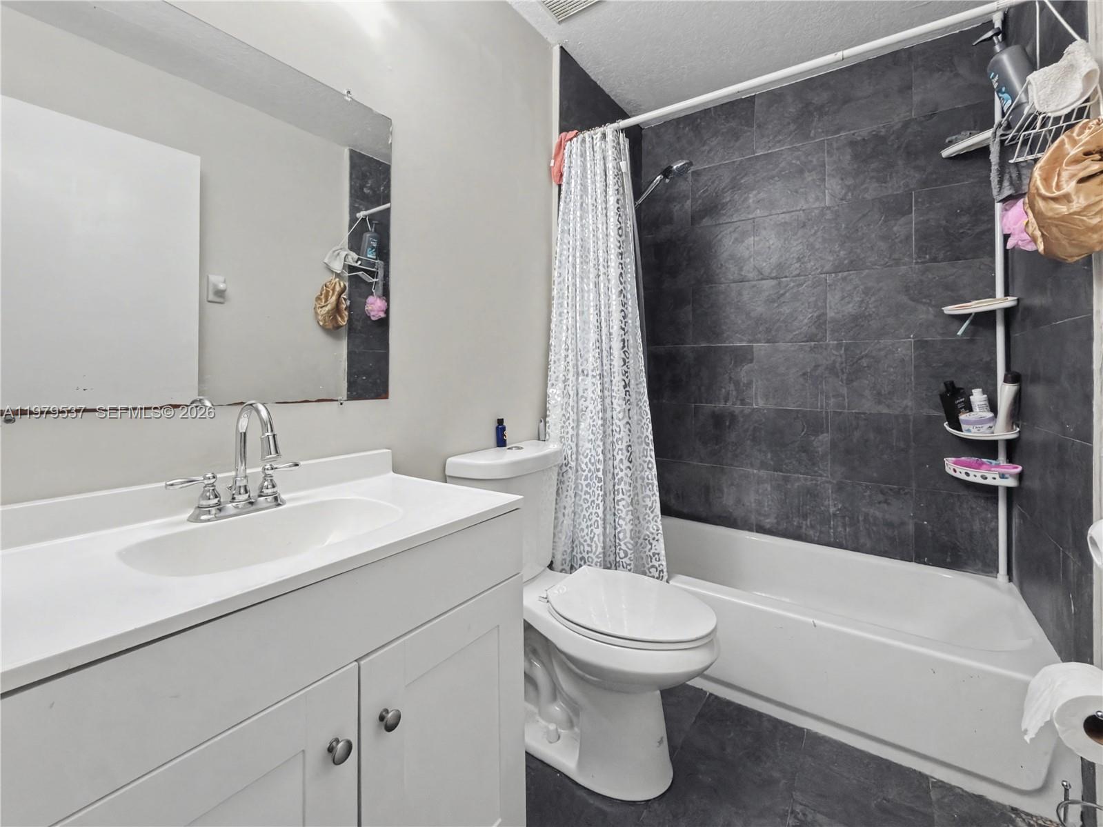 3070 SE 17th Ave Homestead, FL 33035