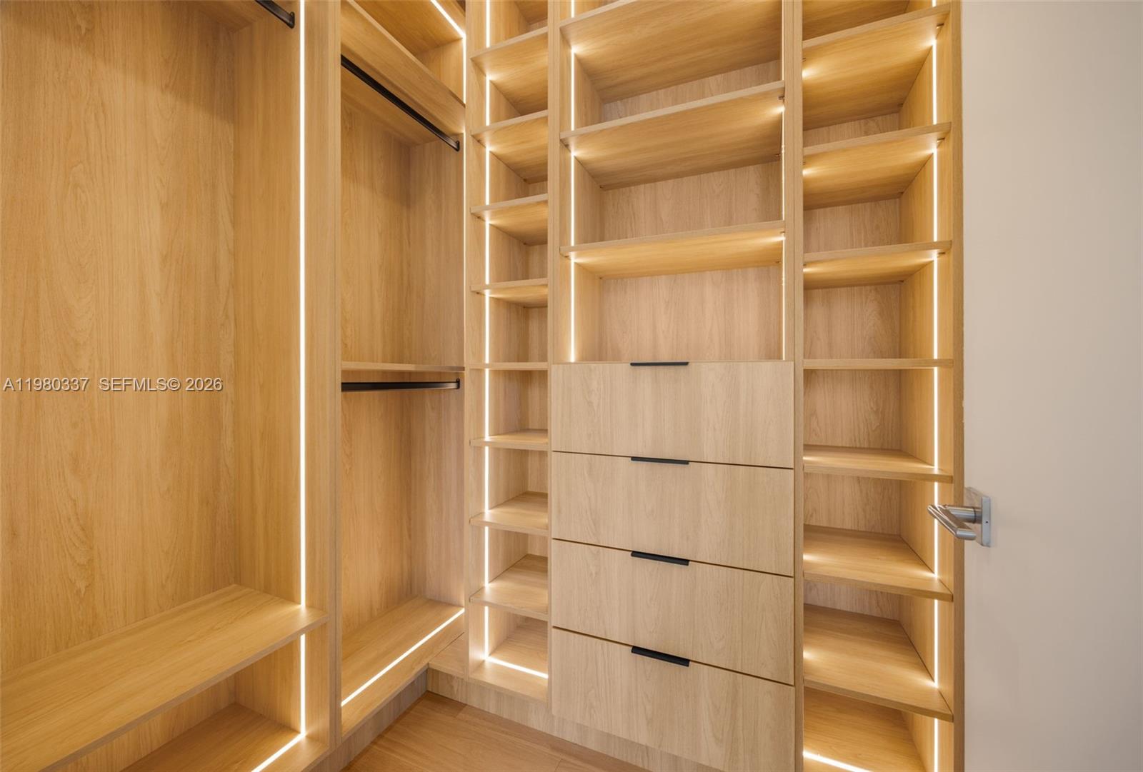 3113 Elizabeth St Miami, FL 33133