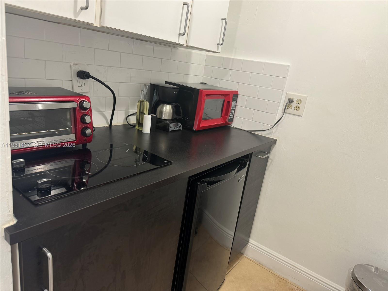 5445 Collins Ave #627 Miami Beach, FL 33140