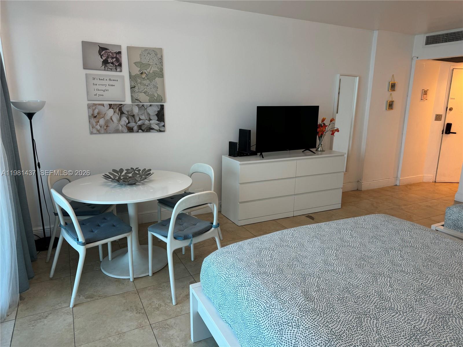 5445 Collins Ave #627 Miami Beach, FL 33140