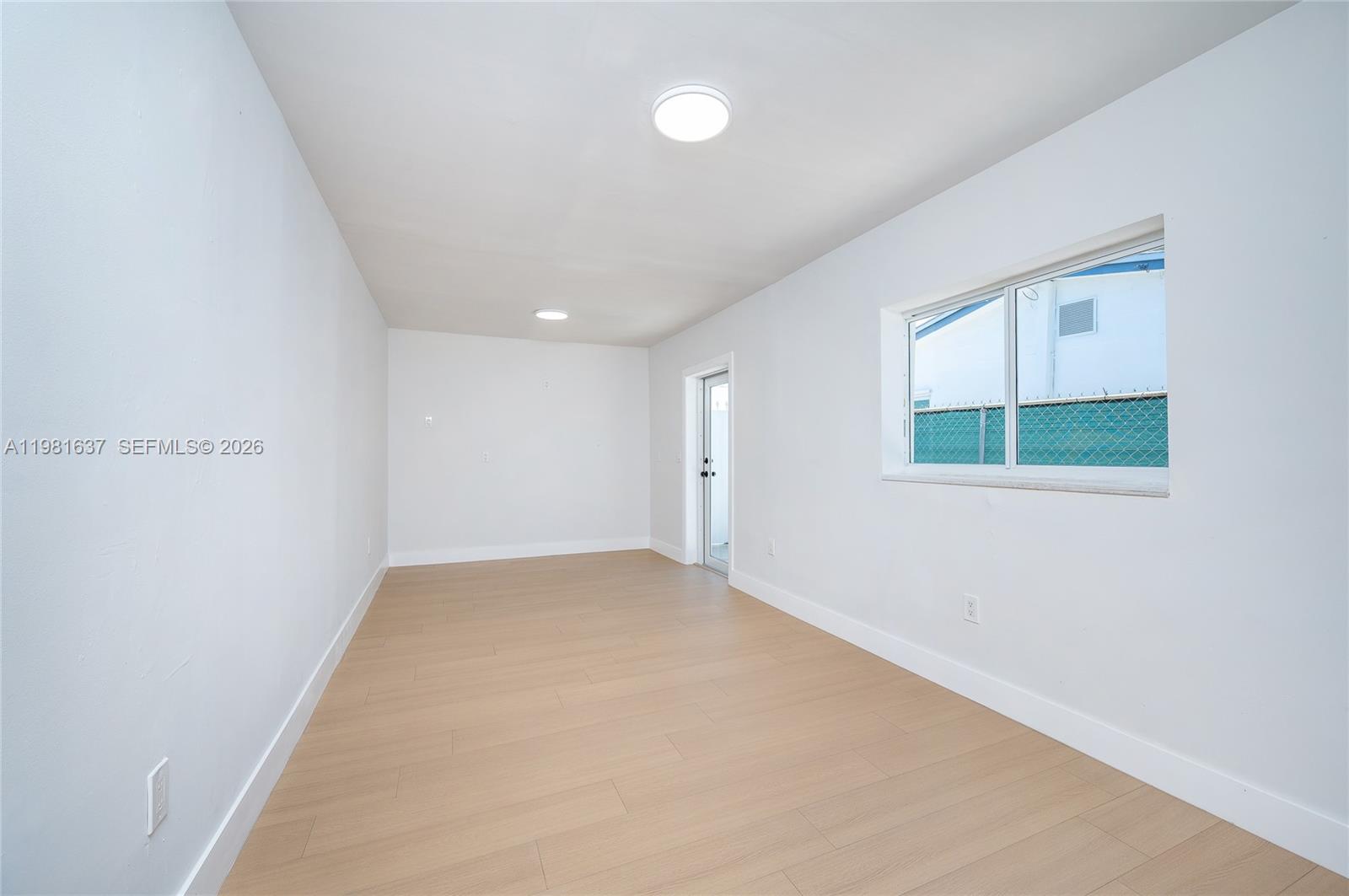 9361 SW 16th St Miami, FL 33165