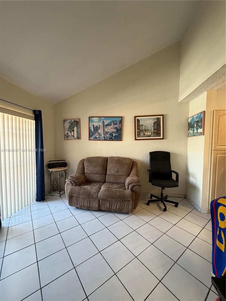 13464 SW 11th Ter Miami, FL 33184