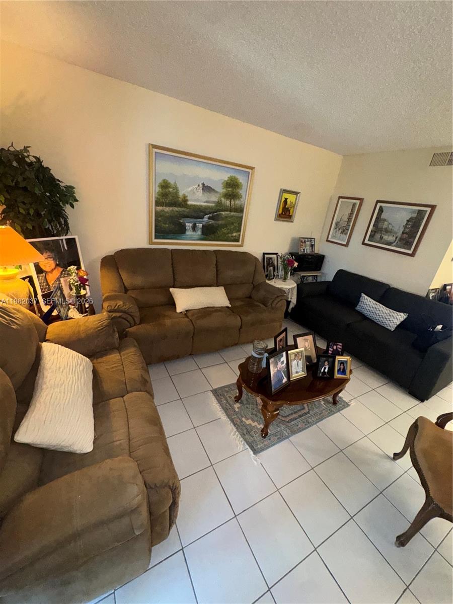 13464 SW 11th Ter Miami, FL 33184