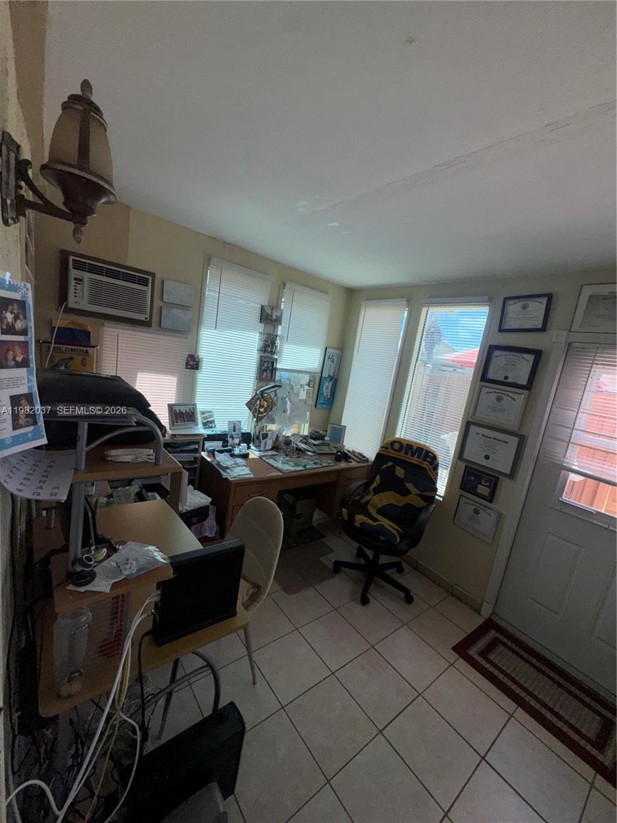 13464 SW 11th Ter Miami, FL 33184