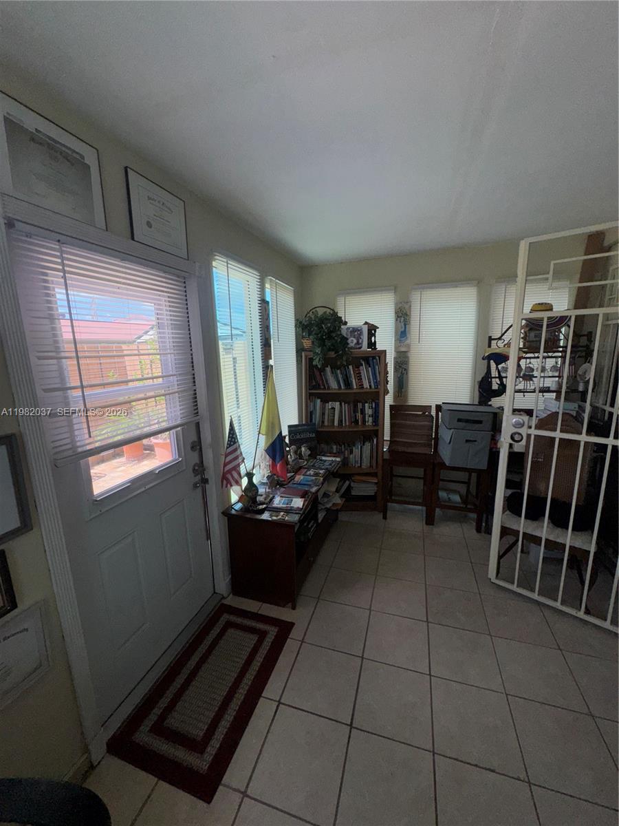 13464 SW 11th Ter Miami, FL 33184