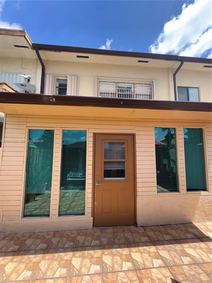 13464 SW 11th Ter Miami, FL 33184