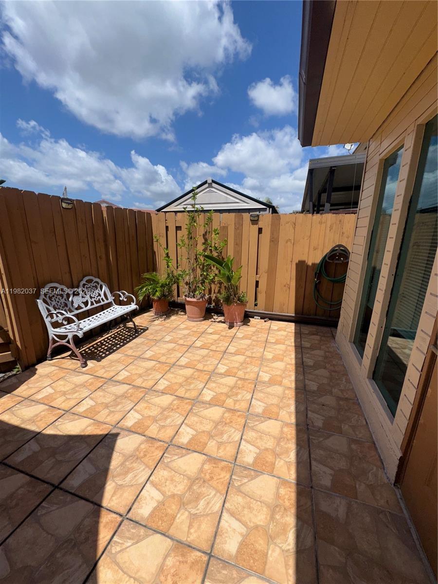 13464 SW 11th Ter Miami, FL 33184