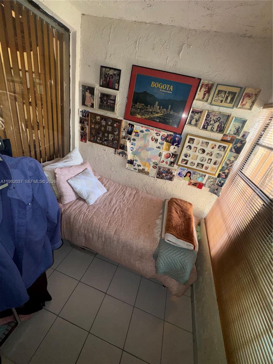 13464 SW 11th Ter Miami, FL 33184