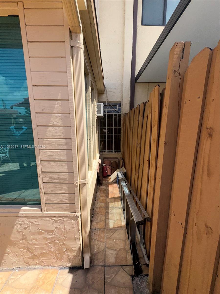 13464 SW 11th Ter Miami, FL 33184