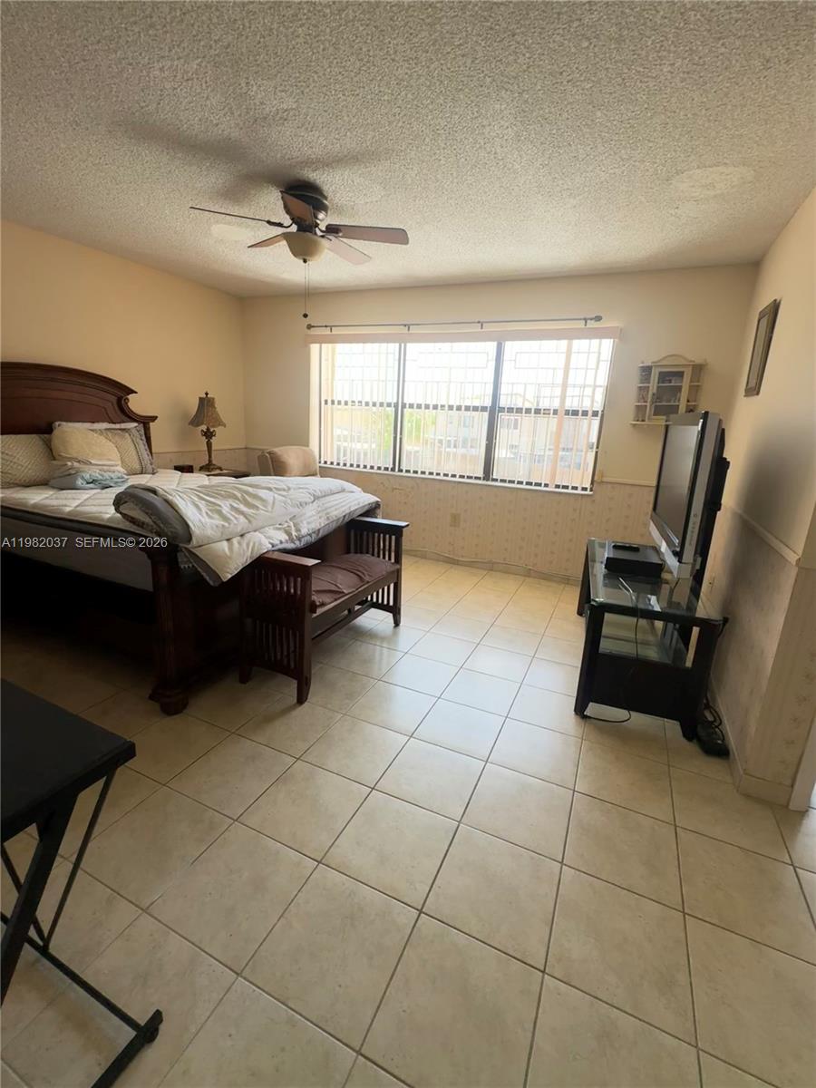 13464 SW 11th Ter Miami, FL 33184