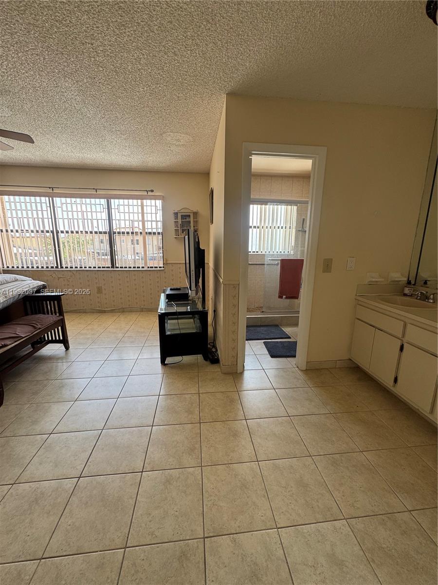 13464 SW 11th Ter Miami, FL 33184