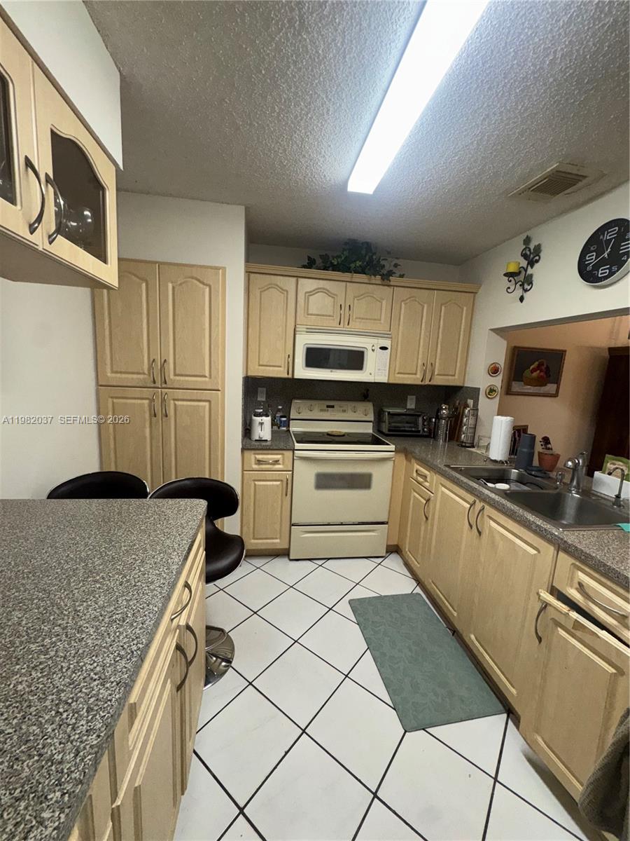 13464 SW 11th Ter Miami, FL 33184