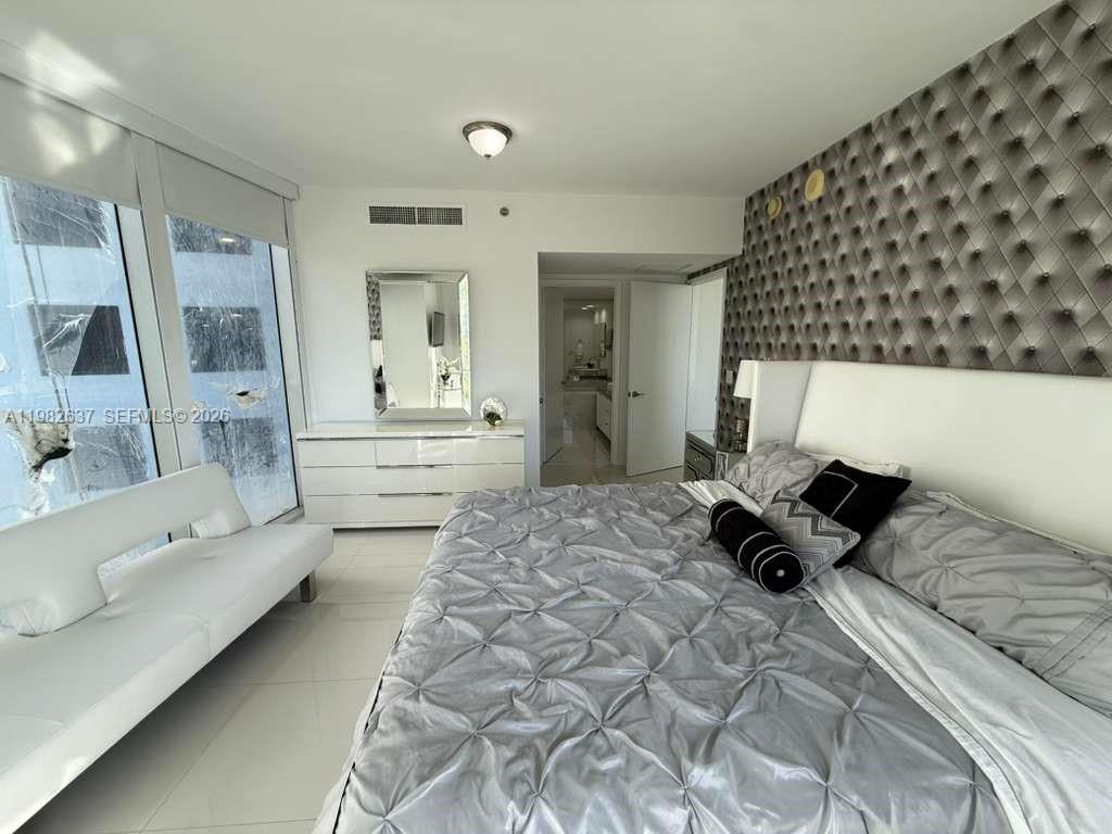 495 Brickell Ave #511 Miami, FL 33131